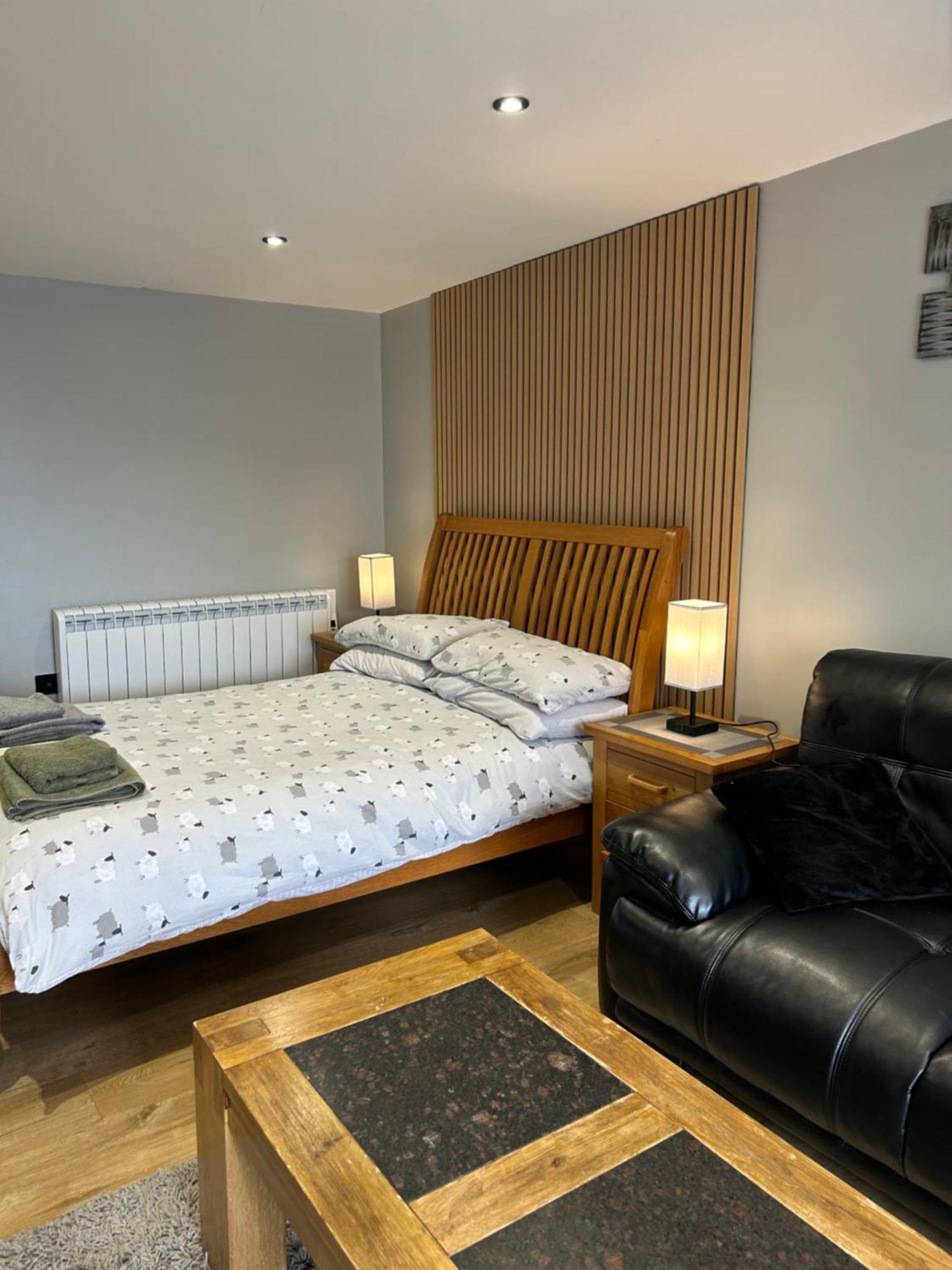 Appartement Roblins Nest à Ammanford Extérieur photo